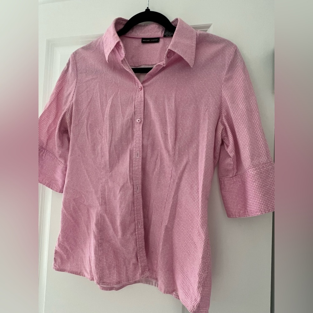 New York & Company button down size M